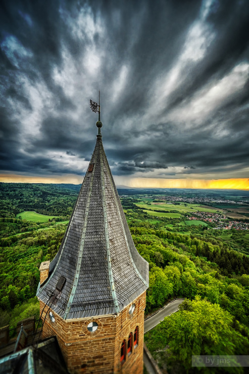 Burg-Hohenzollern-14-Wartturm-Markgrafenturm-Gewitter